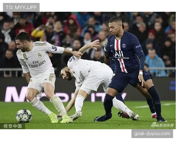 巴尔韦德与维拉蒂中场组织能力对比：控球推进与调度视野的差异解析